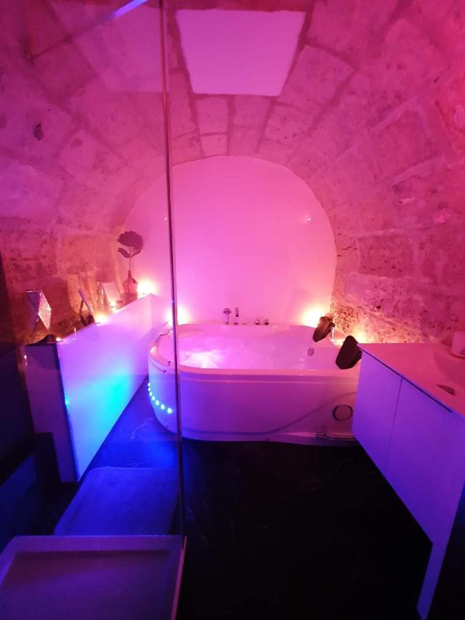 Appartamento LA FORTERESSE - Jacuzzi/Sauna - Centre Historique Rouen Esterno foto
