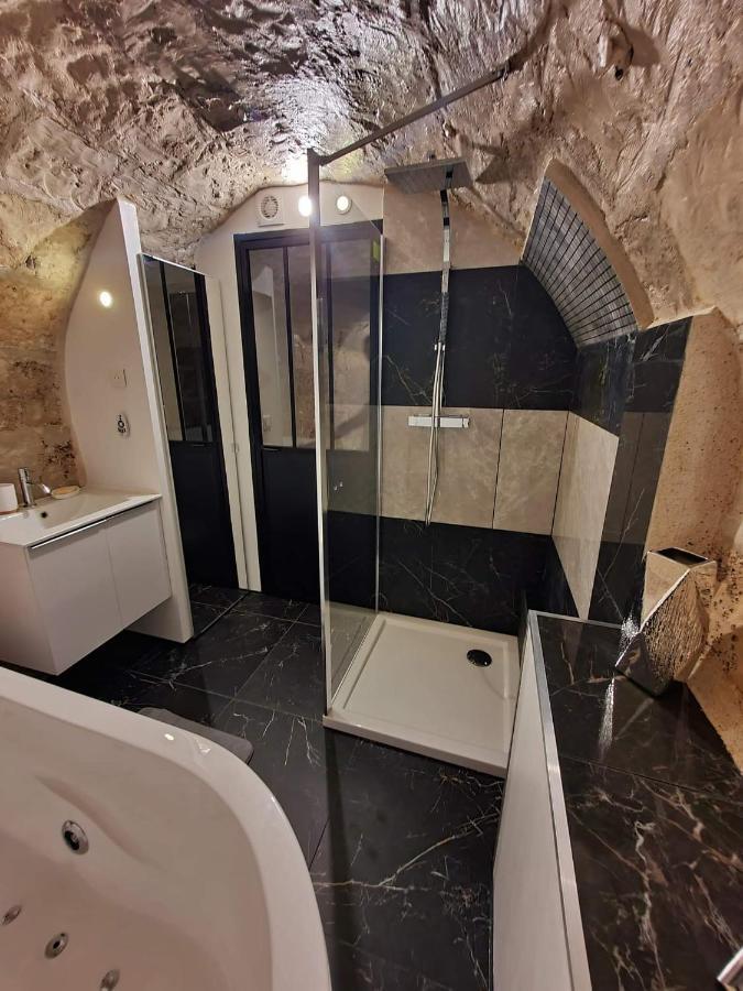 Appartamento LA FORTERESSE - Jacuzzi/Sauna - Centre Historique Rouen Esterno foto