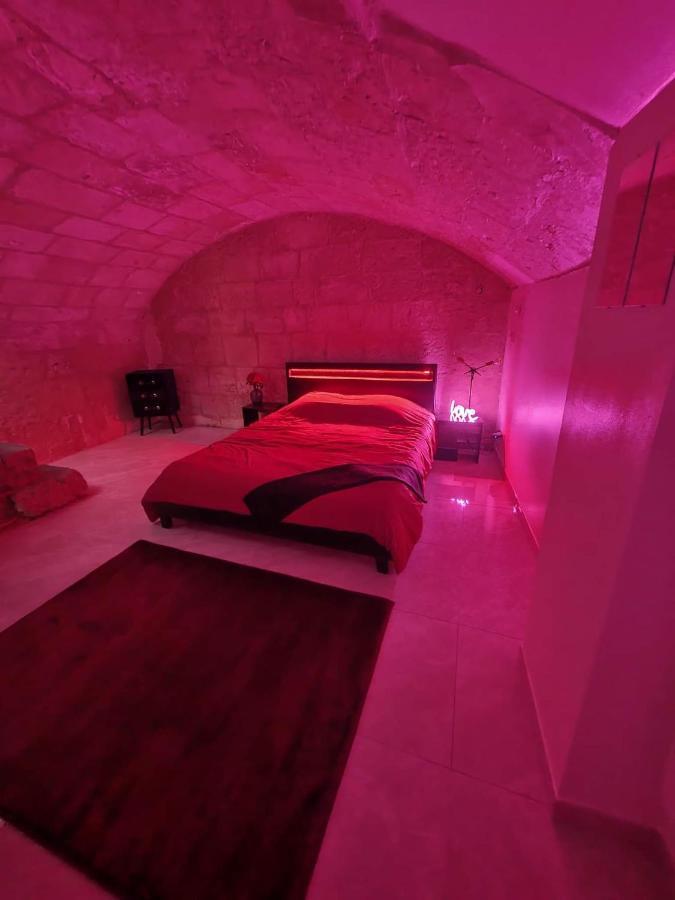 Appartamento LA FORTERESSE - Jacuzzi/Sauna - Centre Historique Rouen Esterno foto