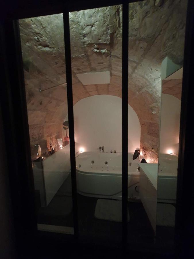 Appartamento LA FORTERESSE - Jacuzzi/Sauna - Centre Historique Rouen Esterno foto